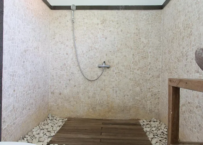 Hotel Zen Uluwatu Labuan Sait Pemutih 2*